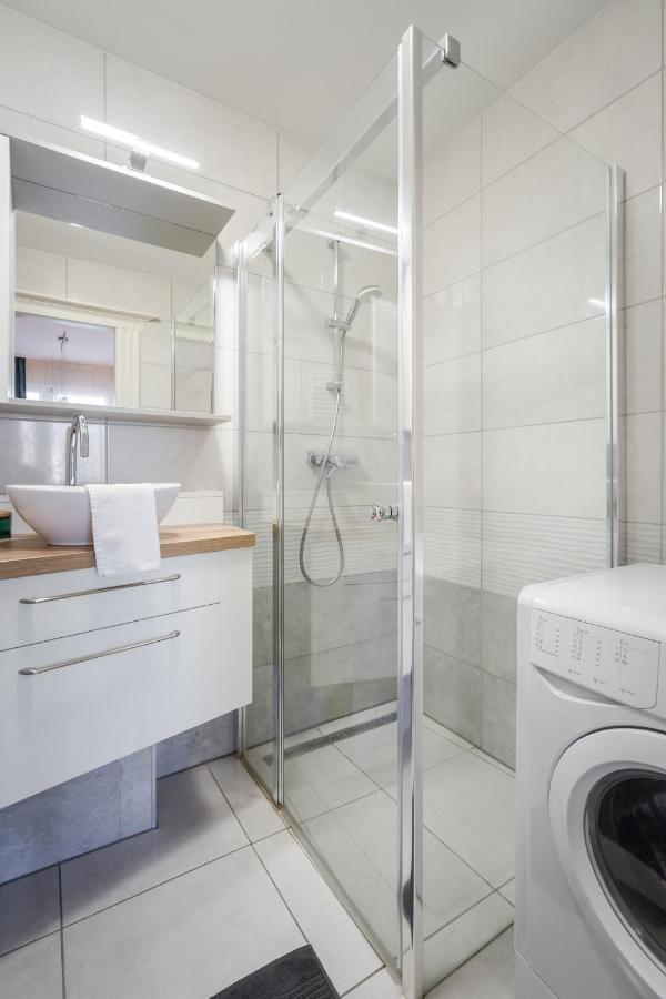Bpr Blue Paradise Apartment With A/C บูดาเปสต์ ภายนอก รูปภาพ